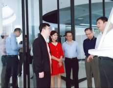 广东省工业和信息化局莅临成都黄杰农业生态工程有限公司调研制造业创新中心建设情况 